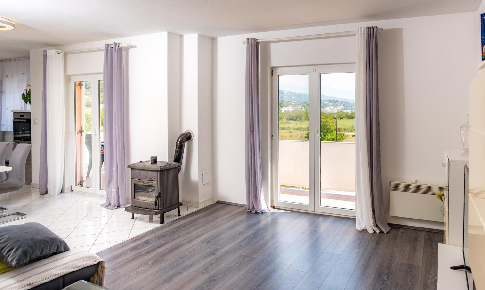 Apartments Lores Rab Town Bagian luar foto