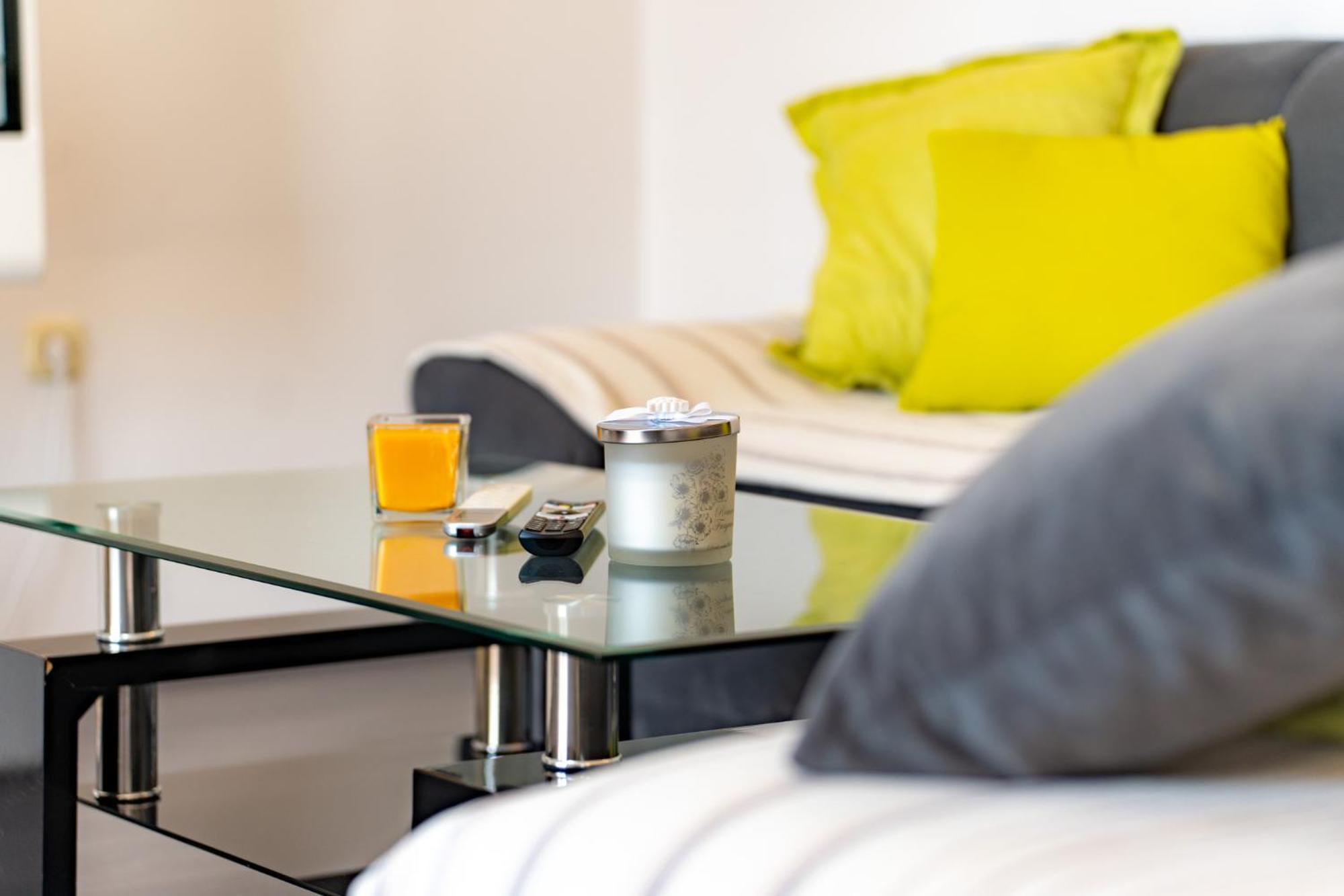Apartments Lores Rab Town Bagian luar foto