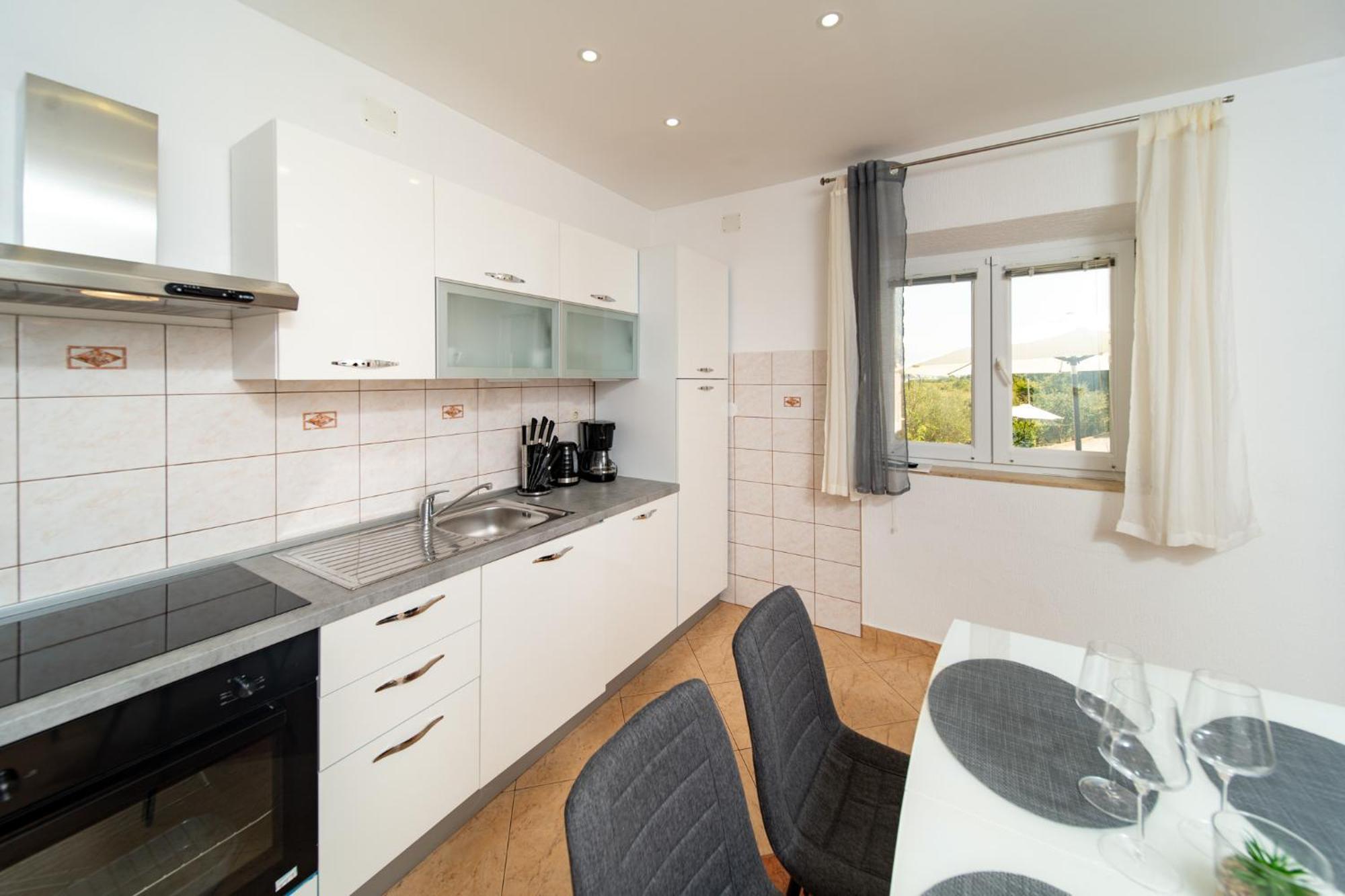 Apartments Lores Rab Town Bagian luar foto