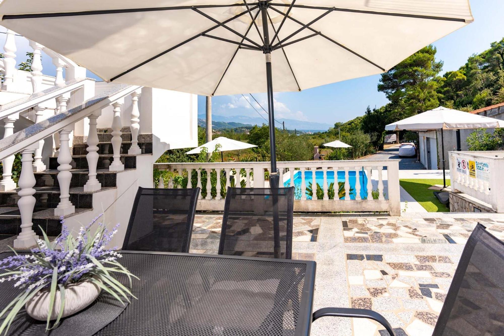 Apartments Lores Rab Town Bagian luar foto